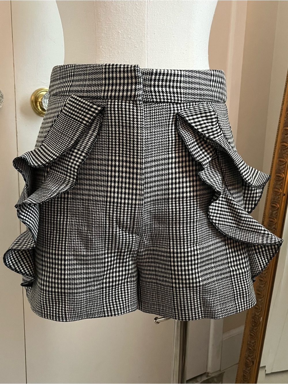 Zara houndstooth shorts